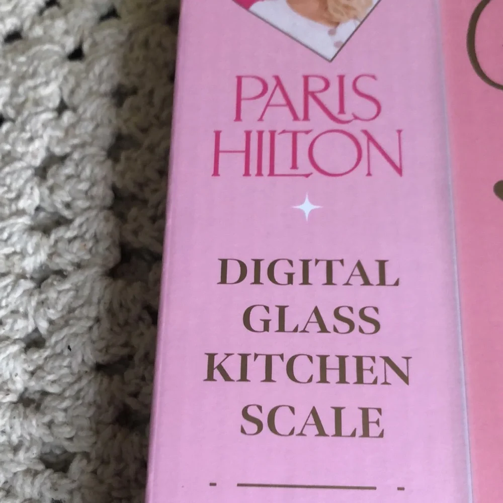 Paris Hilton Heart Pattern Digital Glass Kitchen Scale